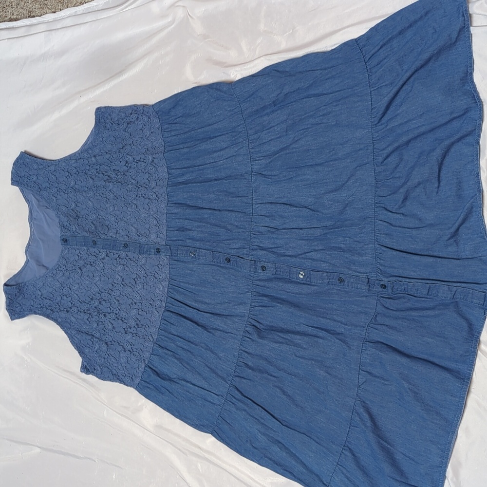 Chambray and Lace Coastal Cowgirl Button Front Sleeveless Dress with Pockets